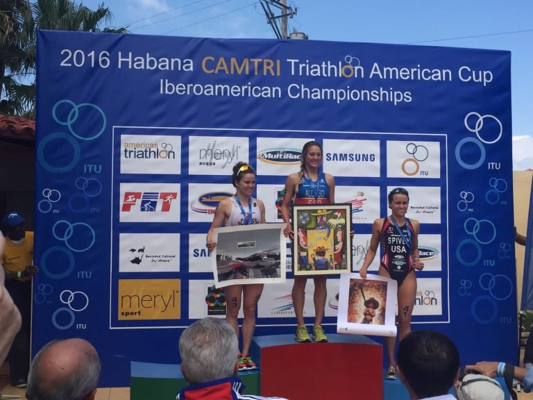 Deportistas latinoamericanos son los grandes triunfadores del Triatlón de La Habana