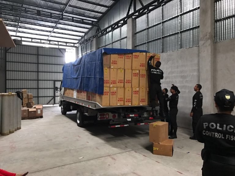 Hacienda decomisa 20 millones de cigarrillos de contrabando