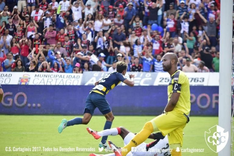 Cartaginés derrotó a La Liga y lo deja en estado “crítico”