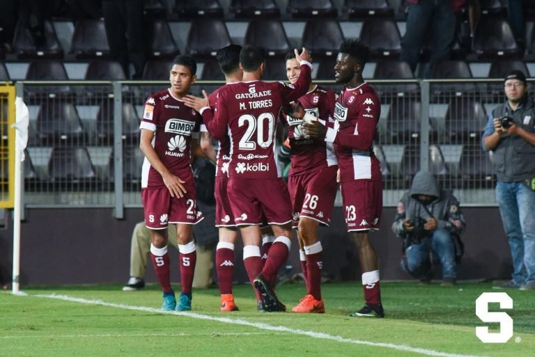 Saprissa asume el liderato del torneo