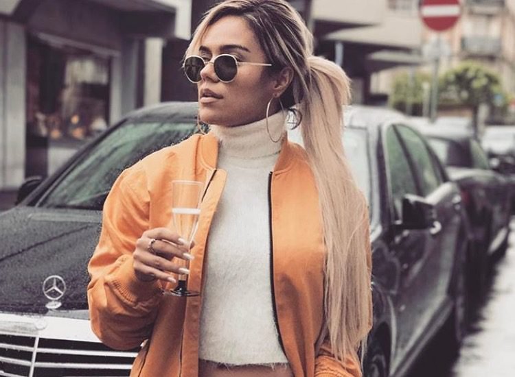 Karol G se perfila como líder del movimiento femenino en la música urbana latina