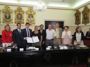 Acuerdo pretende acabar con la informalidad en el trabajo