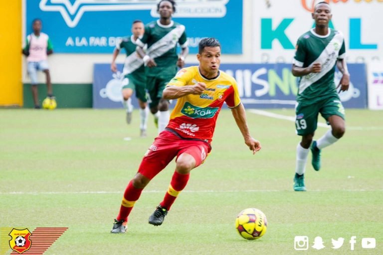 Herediano derribó la fortaleza Limonense