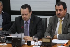 Diputados consultan a la Procuraduría sobre legalidad del marchamo