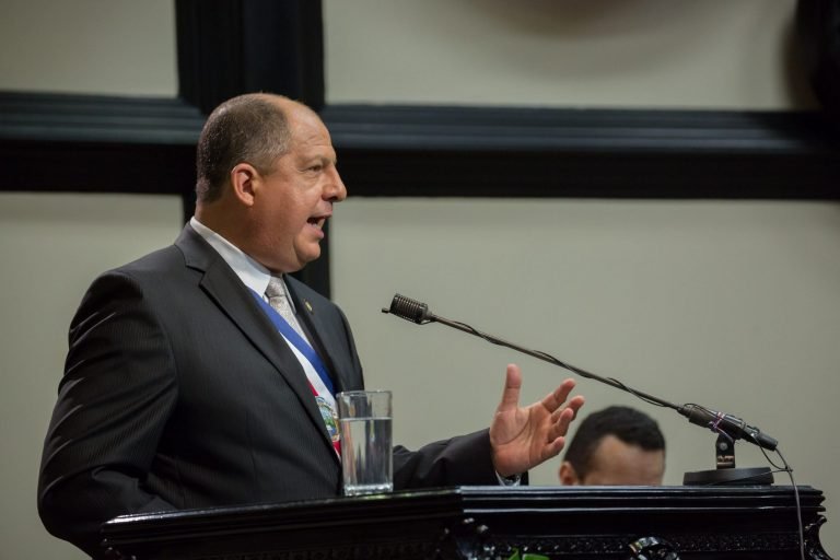 Presidencia delega en diputados diálogo con sindicatos sobre proyectos de empleo público