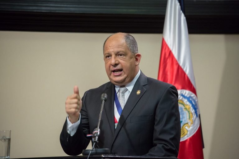 ENCUESTA: Imagen de Luis Guillermo Solís mejora significativamente
