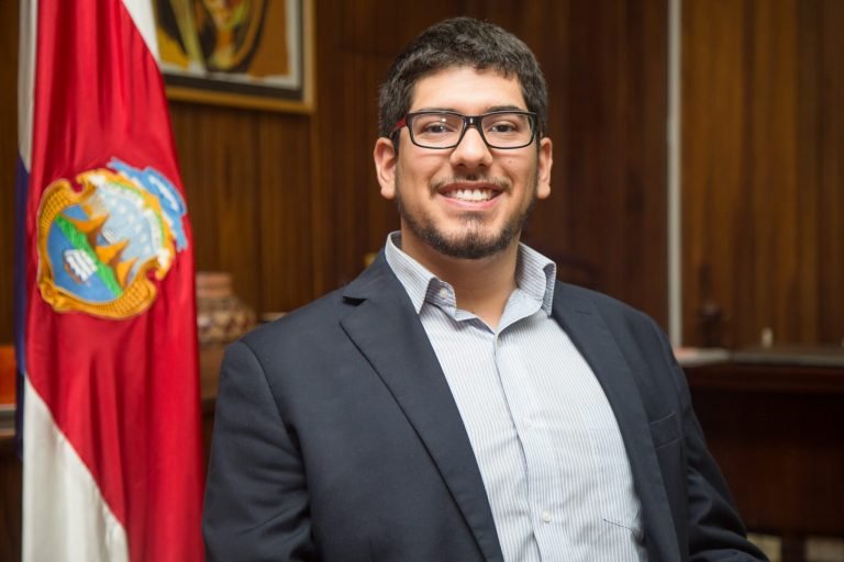 Viceministerio de Juventud visitó 81 municipalidades en el 2016