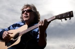 José Feliciano, el músico invidente que abrió los ojos de EEUU