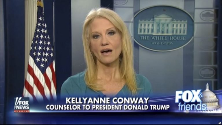 Kellyanne Conway, asesora de Trump, pide disculpas por promover la marca Ivanka