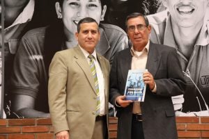 UTN presentó el libro “Corriendo con pasión” de Rafael Angel Pérez