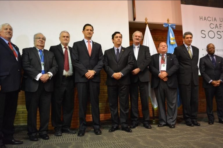 Lanzan programa para abordar los efectos de la roya del café en América Central y República Dominicana