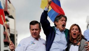 Ecuador: Sondeo da ganador a opositor Lasso en segunda vuelta