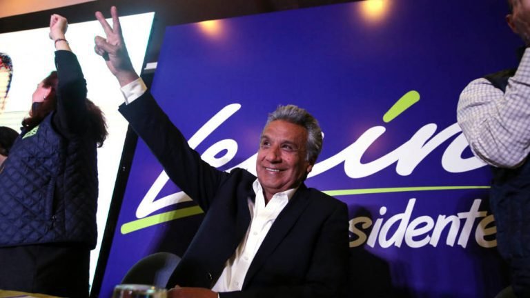 Candidato oficialista Lenin Moreno gana elecciones en Ecuador