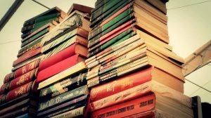 Hospital San Juan de Dios cuenta con biblioteca móvil