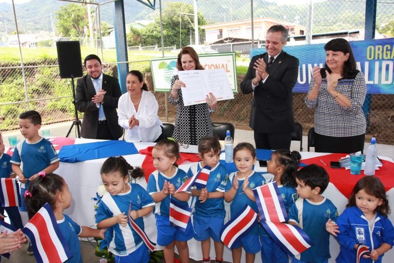 MEP abre servicio educativo en centros de la Red de Cuido Infantil