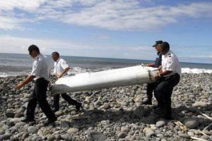 Una búsqueda en múltiples frentes: el mundo sigue sin hallar el MH370