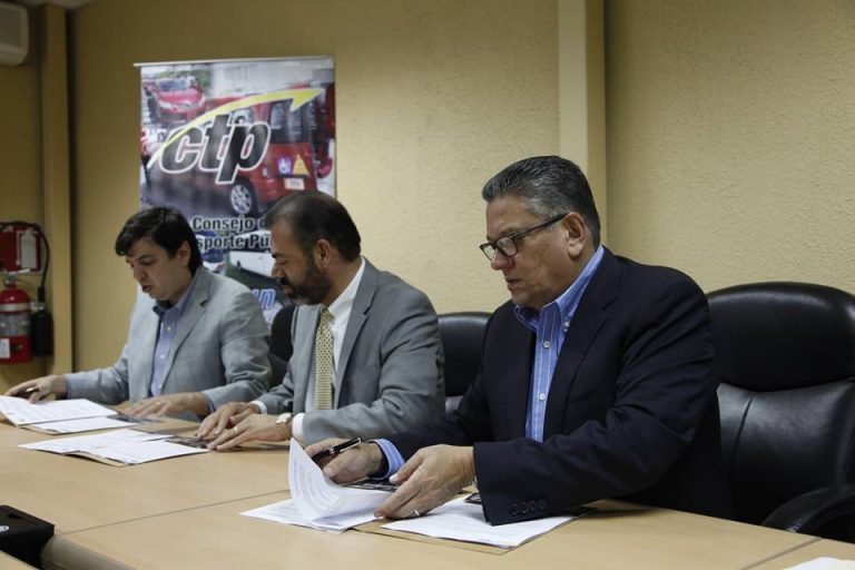 Municipalidad de San José y MOPT firman convenio para construir terminales de autobuses