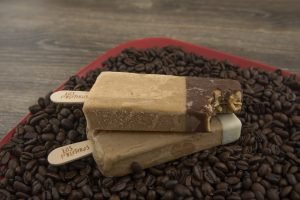 “Los Paleteros” lanza helados para los amantes del café