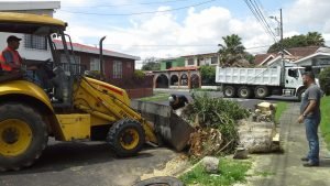 Municipalidad de Tibás interviene zonas afectadas por aguaceros