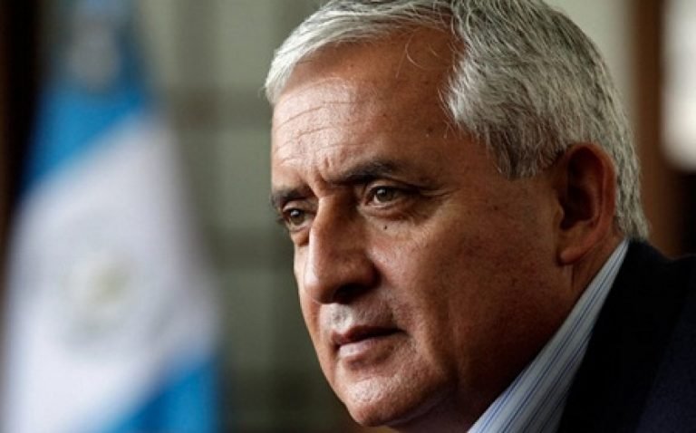 Juez dicta prisión provisional contra expresidente Otto Pérez
