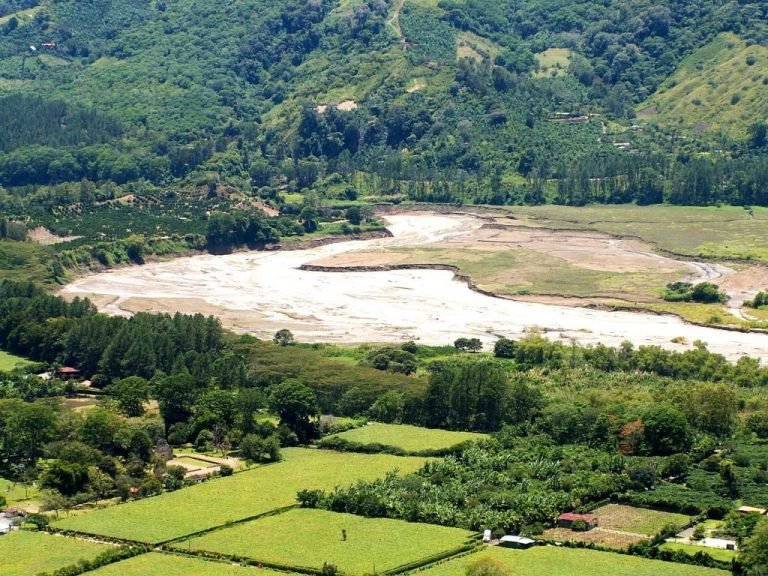 Costarricenses podrán disfrutar de opciones gratuitas y a bajo costo para vacacionar