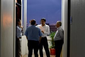 Negociaciones del bloque opositor continuarán este domingo por la mañana