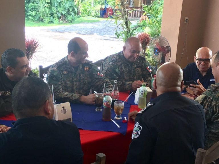Policía costarricense estrecha relaciones con autoridades panameñas
