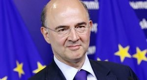 Grecia sigue teniendo problemas financieros, según Pierre Moscovici