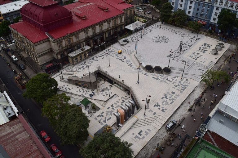 Plaza de la Cultura reabre con nueva fuente y mejoras para el disfrute de los ciudadanos