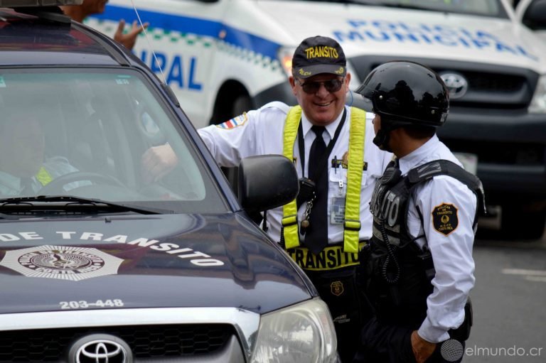 Policía de Tránsito aumentará operativos para Navidad y fin de año