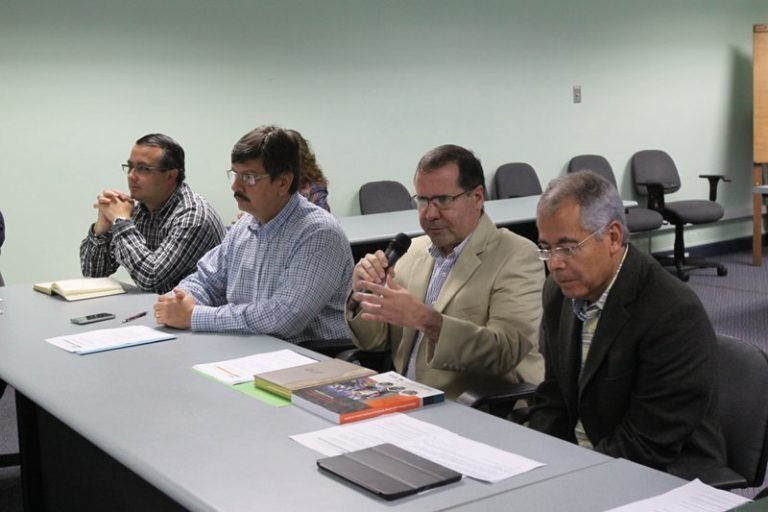 Nuevo libro analiza las implicaciones políticas de la agricultura familiar de América Latina y el Caribe