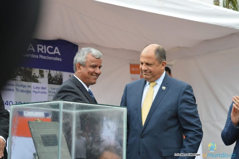 Casa Presidencial calla ante nombramiento de sobrina por parte de ministro