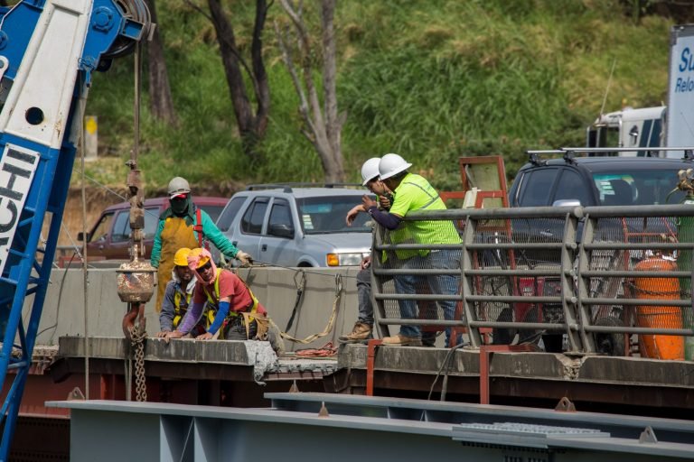 Paso sobre puente Alfredo González Flores quedaría habilitado la próxima semana