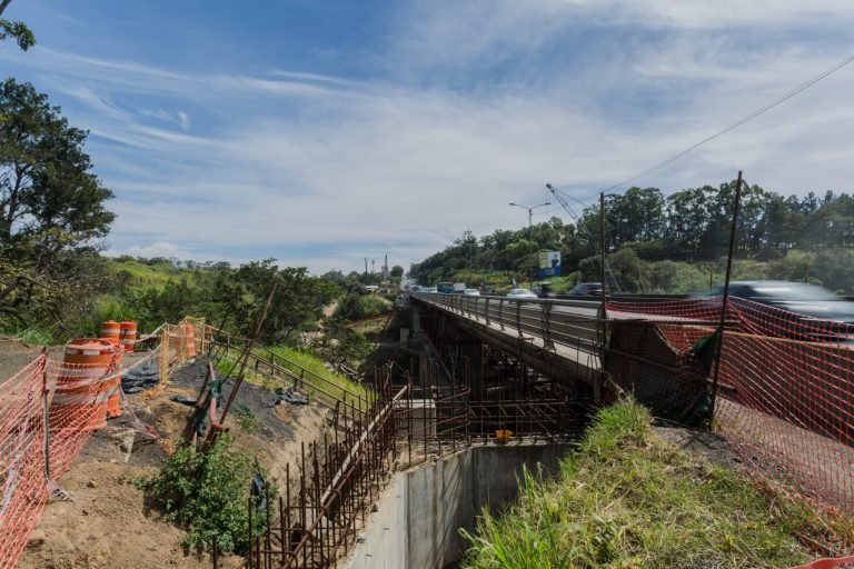 Empresarios dan voto de apoyo a medidas del Gobierno para evitar caos vial por “La Platina”