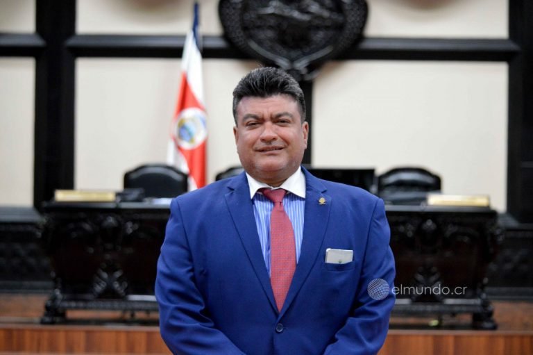 VENEZUELA: Crepúsculo de una dictadura