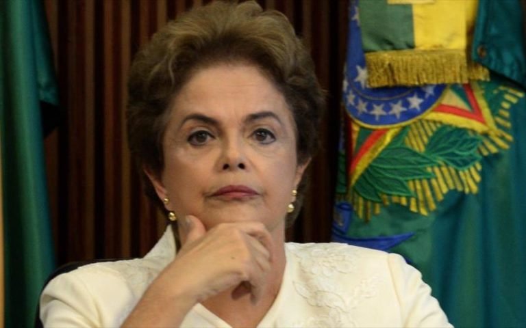 Rousseff busca respaldo en un parlamento enormemente dividido