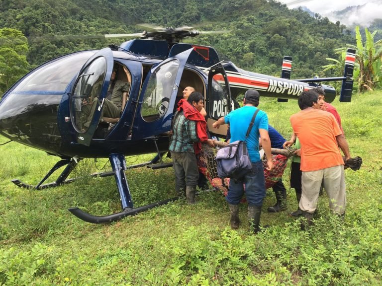 SVA realiza vuelos ambulancia para rescatar a dos indígenas