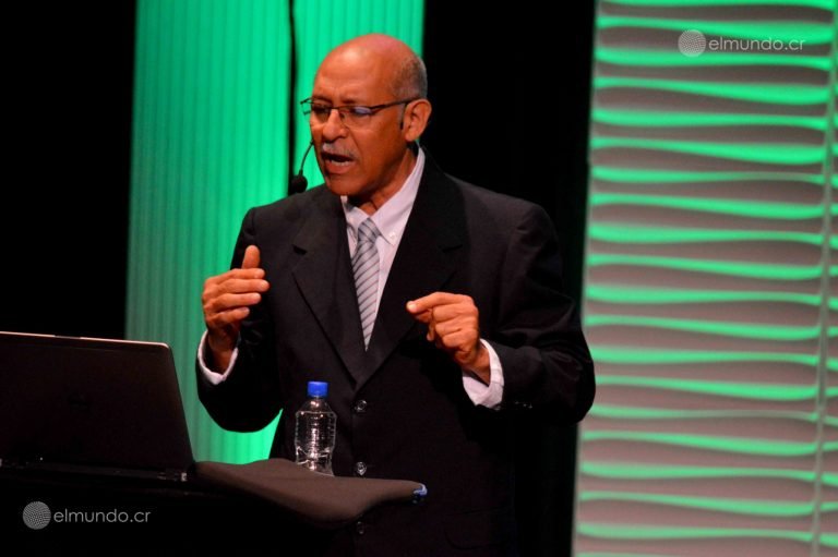 Costarricenses perdieron la confianza en el PLN, reconoce precandidato Sigifredo Aiza