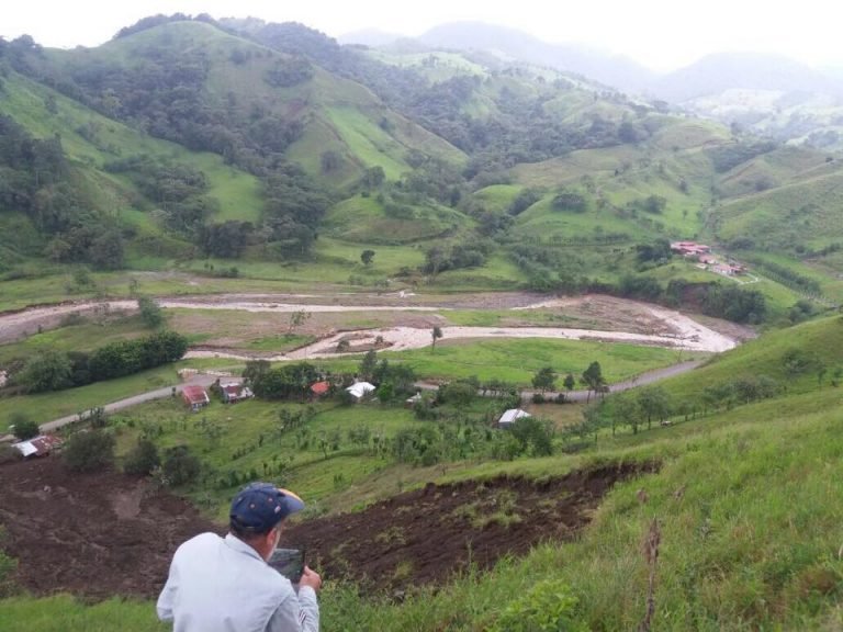 Onda tropical causó estragos en Tilarán