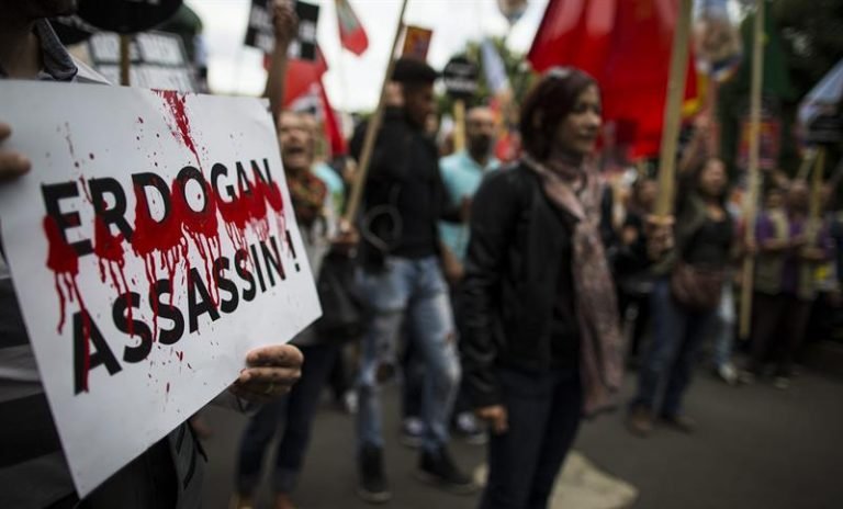 Operaciones de militares del gobierno turco sembraron muerte y destrucción entre los kurdos