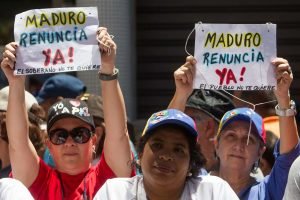 Opositores superan primer paso para iniciar referéndum revocatorio contra Nicolás Maduro