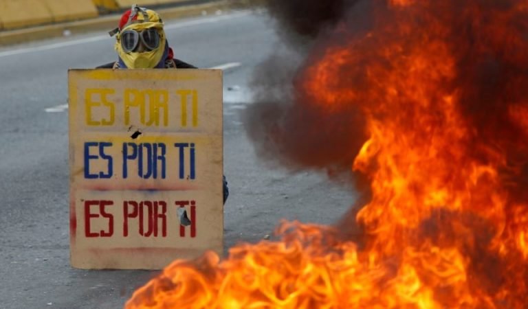 Gobierno venezolano condena violencia en protestas