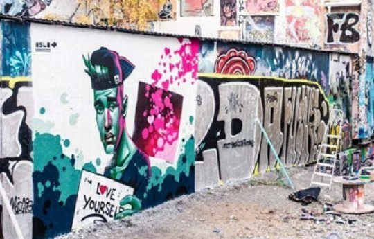 La ciudad de San Francisco exige a Justin Bieber borrar sus grafitis