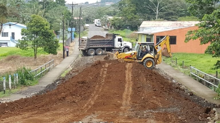 Auditoría revela desorden y deficiencias del BANHVI en proyectos de vivienda