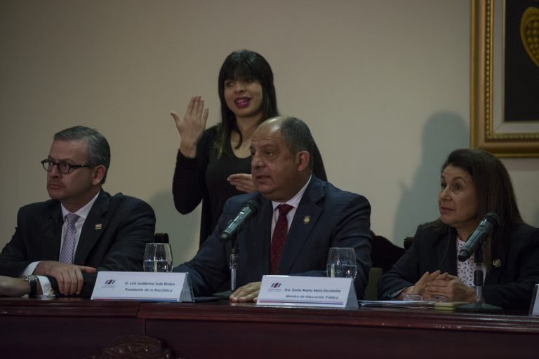 Cuatro colegios tendrán educación dual en plan piloto a partir del 2017