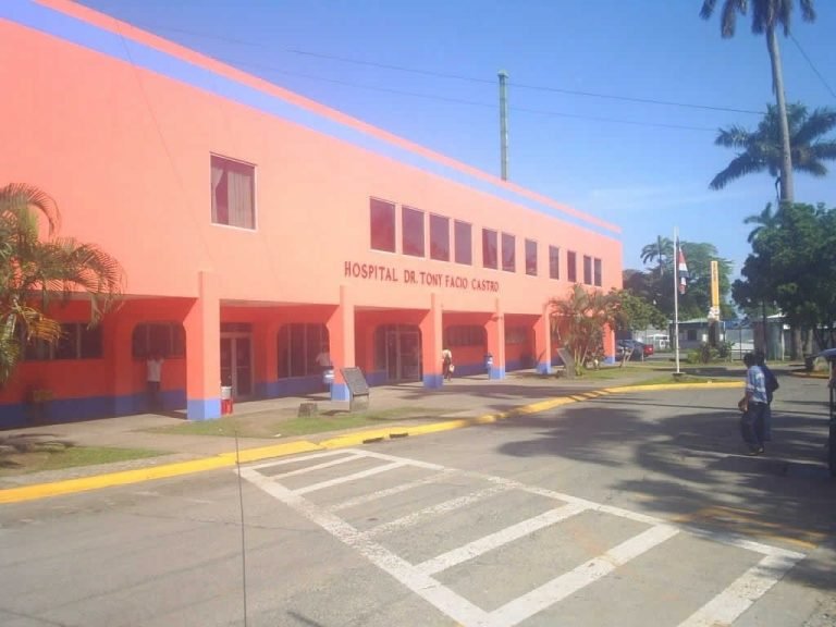 En cuatro años hospital de Limón gastó ¢3 mil millones en remodelaciones y equipo