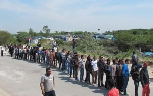 Reino Unido defiende la mano dura para los refugiados