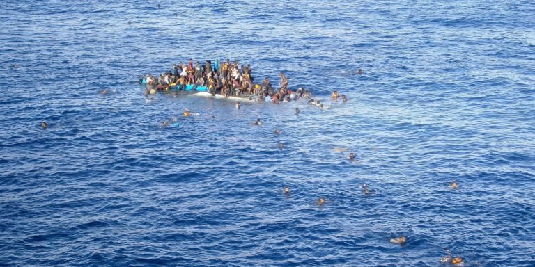 Guardia costera libia registra 200 muertos tras hundimiento de botes