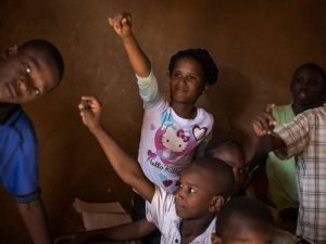 El número de niñas que nunca irá a la escuela duplicará al de niños, afirma un Atlas electrónico de la UNESCO