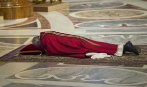 Papa Francisco fustigó “la conciencia anestesiada” de Europa ante el drama de los refugiados